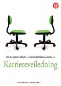 Person som gir karriereveiledning innen personalledelse og HRM, med fokus på karriereutvikling og rådgivning.