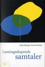 Bilde av "Løsningsskapende samtaler" innen sosiologi, utgitt av Gyldendal, viser en bok med tittel og forside.