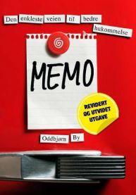 Bokcover for "Memo; den enkleste veien til bedre hukommelse" av Kagge, innbundet bok om hukommelsestrening.