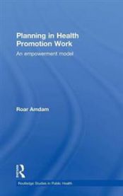 Bokomslag for "Planning in Health Promotion Work" av Routledge, viser en modell for helsefremmende planlegging og empowerment.