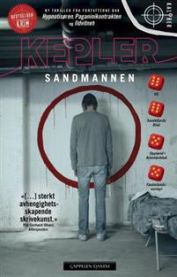 Bokomslag for "Sandmannen" kriminalroman av Cappelen Damm, pocketutgave med mørkt cover og tittel i hvit tekst.