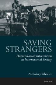 Bokia.no politikkutgave av Saving Strangers Pocket, illustrasjon av humanitær intervensjon i det internasjonale samfunnet