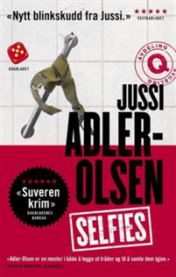 En romanbok av Aschehoug med tittelen "Selfies" viser et bokomslag med kunstnerisk design og tittel i tydelig tekst