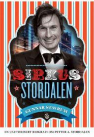 Biografibilde av Petter A. Stordalen fra Sirkus Stordalen, en uautorisert biografi utgitt av Kagge, i innbundet utgave.