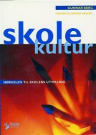Pedagogikk skolekultur illustrasjon som viser skolens utvikling og læringsmiljø, utgitt av Gyldendal.