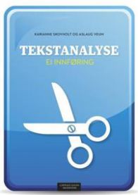 Bokomslag for "Tekstanalyse" fra Cappelen Damm, litteraturbok med fokus på tekstanalyseteknik, vist med åpen bok og notater