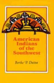 Bokomslag for "The American Indians of the Southwest" av Bokia.no, med bilde av amerikanske indianere og ørkenlandskap.