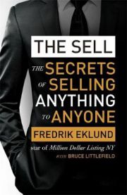 Bokomslag for "The Sell: The Secrets of Selling Anything to Anyone" av Bokia.no, viser en åpen bok med tittel og forfatterinformasjon