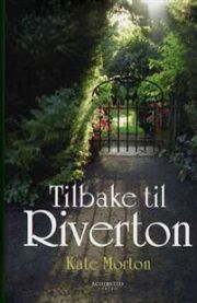 Innbundet roman "Tilbake til Riverton" av Schibsted, vises med bokomslag og tittel på forsiden.